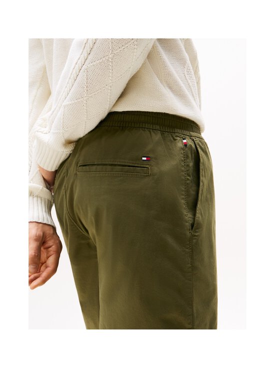 Tommy Hilfiger - Lühikesed püksid Mercer Papertouch - RBN ARMY GREEN - photo 6 Tommy Hilfiger - Lühikesed püksid Mercer Papertouch - RBN ARMY GREEN | Stockmann - photo 6