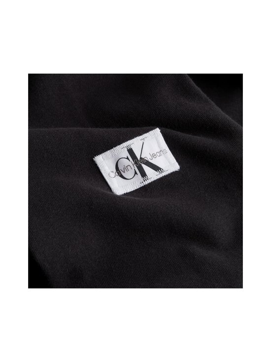Calvin Klein Jeans - Badge Half Zip Sweatshirt - BEH CK BLACK - photo 2 Calvin Klein Jeans - Badge Half Zip Sweatshirt - BEH CK BLACK | Stockmann - photo 2
