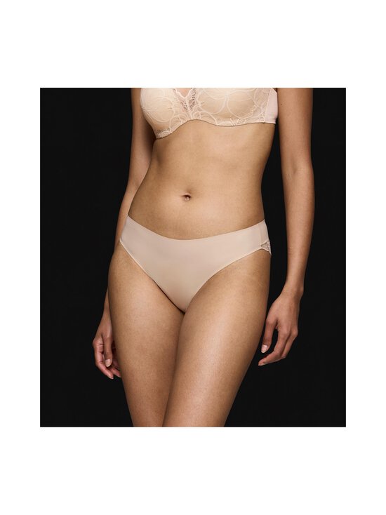 Triumph - Aluspüksid Body Make-Up Illusion Lace Highleg Tai - 00NZ NUDE BEIGE - photo 5 Triumph - Aluspüksid Body Make-Up Illusion Lace Highleg Tai - 00NZ NUDE BEIGE | Stockmann - photo 5