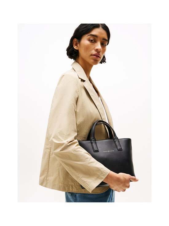 Tommy Hilfiger - Logotape Mini Tote -laukku - BDS BLACK - photo 5 Tommy Hilfiger - Logotape Mini Tote -laukku - BDS BLACK | Stockmann - photo 5