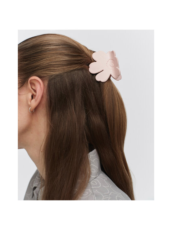 Marimekko - Unikko Small -hiusklipsi - 003 LIGHT PINK - photo 3 Marimekko - Unikko Small -hiusklipsi - 003 LIGHT PINK | Stockmann - photo 3