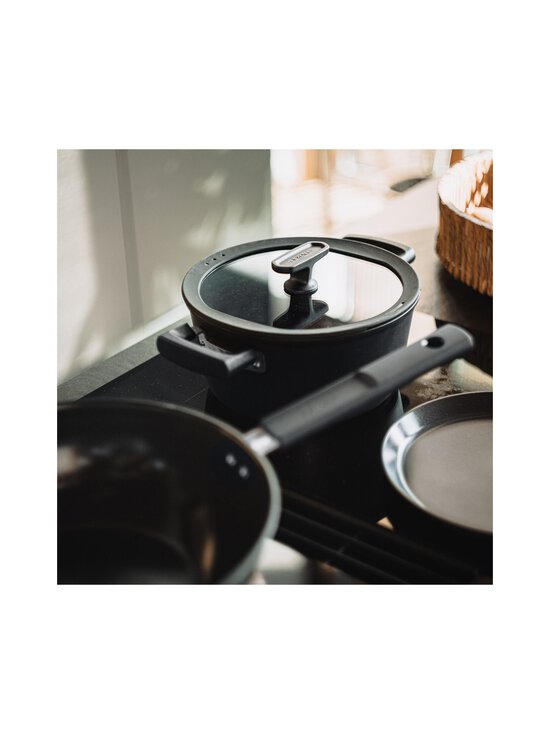 Fiskars - Pott Fiskars Hard Face 3,5 l - BLACK | Stockmann - photo 6