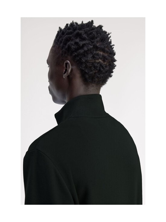 Fred Perry - Half Zip džemperis - T50 NIGHTGREEN/SNWHT - photo 7 Fred Perry - Half Zip džemperis - T50 NIGHTGREEN/SNWHT | Stockmann - photo 7
