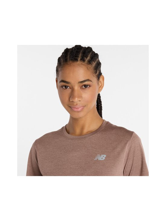 New Balance - Athletics T-Shirt treniņu krekls - EAT EARTH SHADOW HEATHER - photo 4 New Balance - Athletics T-Shirt treniņu krekls - EAT EARTH SHADOW HEATHER | Stockmann - photo 4