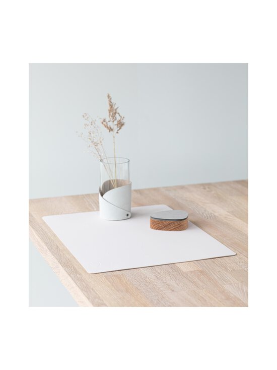 Lind DNA - Nupo Square L galda paliktnis - SOFT NUDE - photo 3 Lind DNA - Nupo Square L galda paliktnis - SOFT NUDE | Stockmann - photo 3