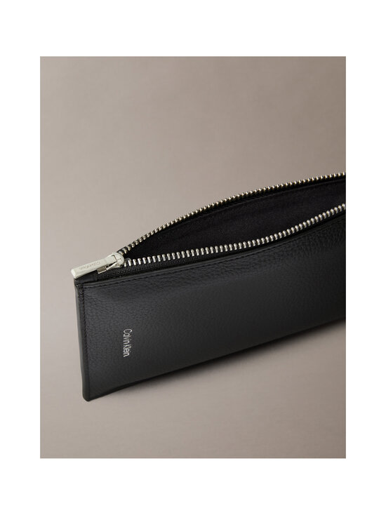 Calvin Klein Bags & Accessories - Foil Emboss Crossbody -puhelinlaukku - UB1 BLACK | Stockmann - photo 3