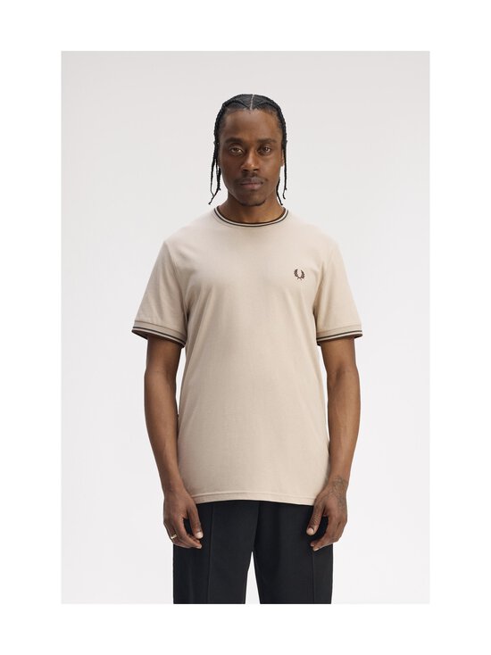 Fred Perry - Twin Tipped krekls - 50A WARM OAT/COURT GREEN/BURNT TOBACCO | Stockmann - photo 3