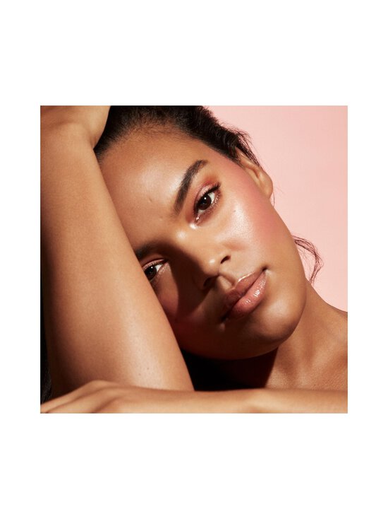 Fenty Beauty - Cheeks Out Freestyle Cream Blush -voidemainen poskipuna - 05 STRAWBERRY - photo 4 Fenty Beauty - Cheeks Out Freestyle Cream Blush -voidemainen poskipuna - 05 STRAWBERRY | Stockmann - photo 4