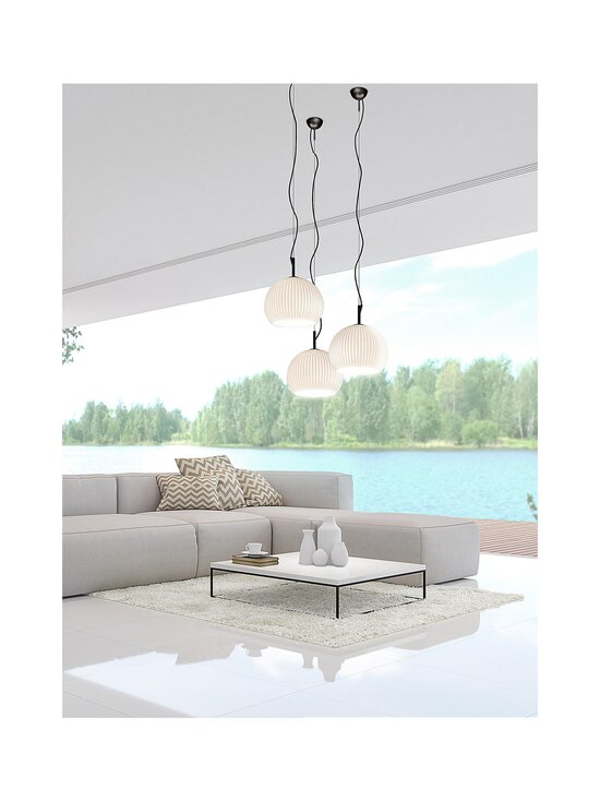 Design by Grönlund - Bloom Round -kattovalaisin 30 cm - 06 WHITE GLASS / BLACK - photo 2 Design by Grönlund - Bloom Round -kattovalaisin 30 cm - 06 WHITE GLASS / BLACK | Stockmann - photo 2
