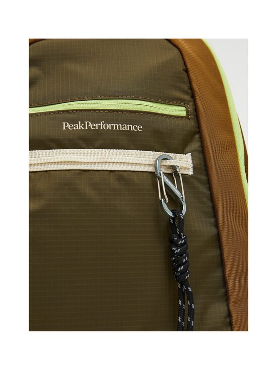 Peak Performance - Outdoor Crossbody -laukku 8 l - 030 EARTHY SUMMIT - photo 9 Peak Performance - Outdoor Crossbody -laukku 8 l - 030 EARTHY SUMMIT | Stockmann - photo 9