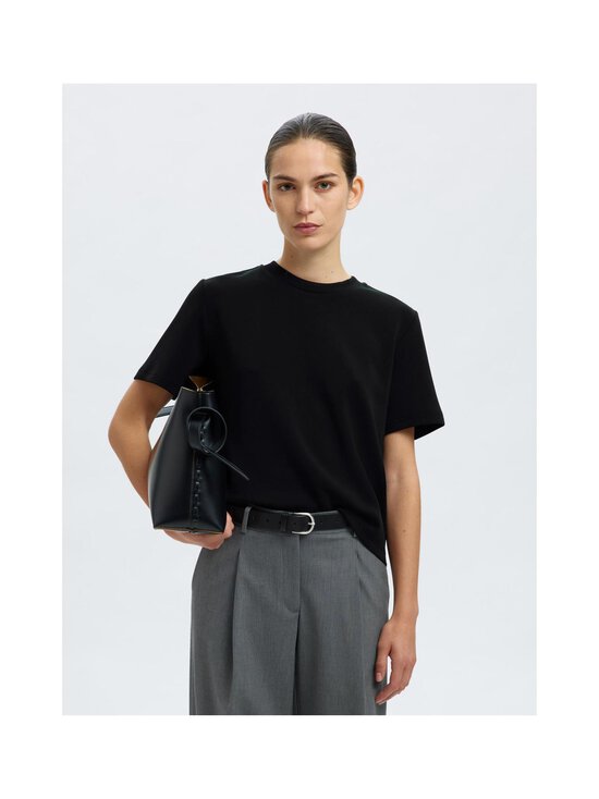 Selected - SlfTenny Boxy t-paita - BLACK - photo 3 Selected - SlfTenny Boxy t-paita - BLACK | Stockmann - photo 3