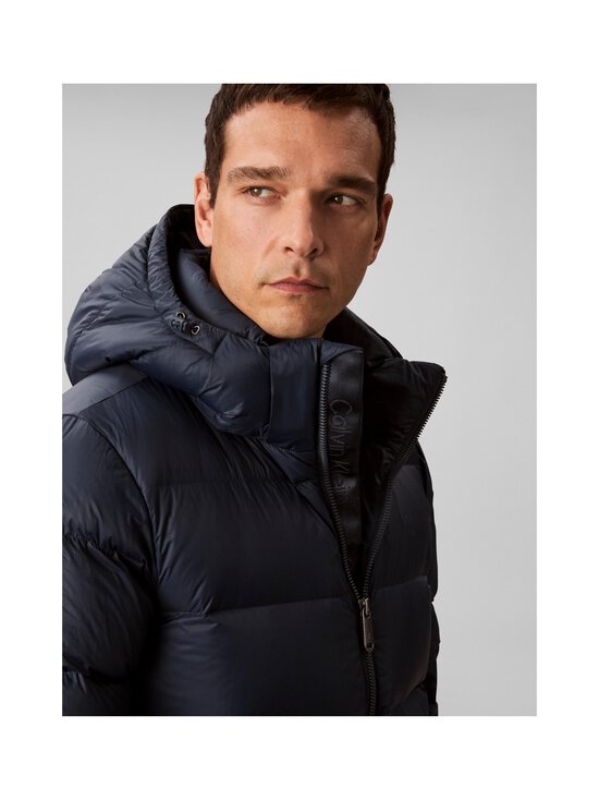 Calvin Klein Jeans - Nylon Zip Off Hood stepēta virsjaka - PPK INK - photo 4 Calvin Klein Jeans - Nylon Zip Off Hood stepēta virsjaka - PPK INK | Stockmann - photo 4