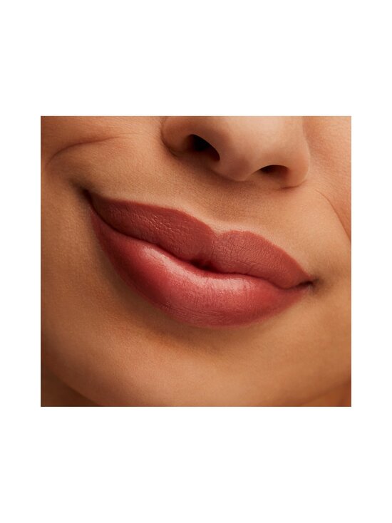 MAC - Lustreglass Lipstick - huulipuna - HUG ME - photo 4 MAC - Lustreglass Lipstick - huulipuna - HUG ME | Stockmann - photo 4