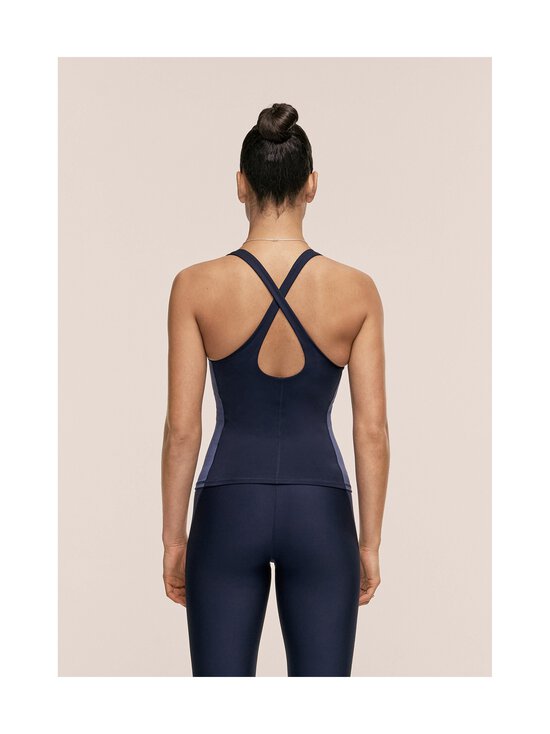 Casall - Sisseehitatud rinnahoidjaga treeningtopp Shaped Block Built in Bra Tank - 447 CORE BLUE | Stockmann - photo 3