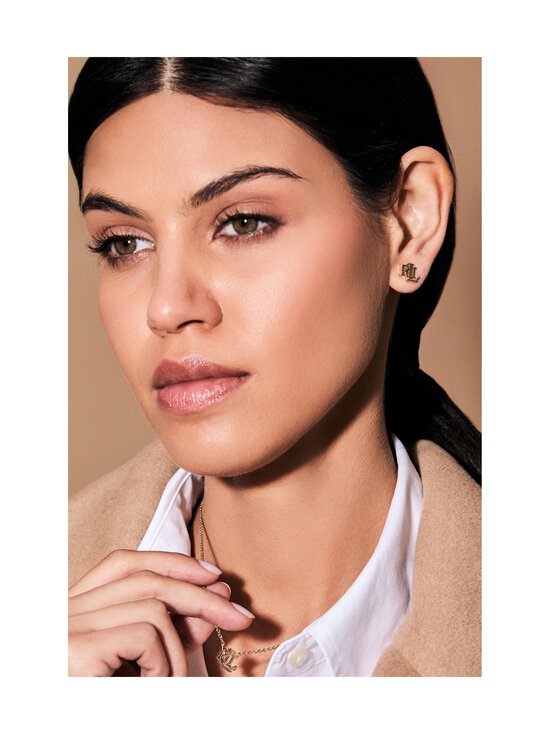 Lauren Ralph Lauren - Gold Logo Pendant kaklarota - GLD GOLD - photo 3 Lauren Ralph Lauren - Gold Logo Pendant kaklarota - GLD GOLD | Stockmann - photo 3