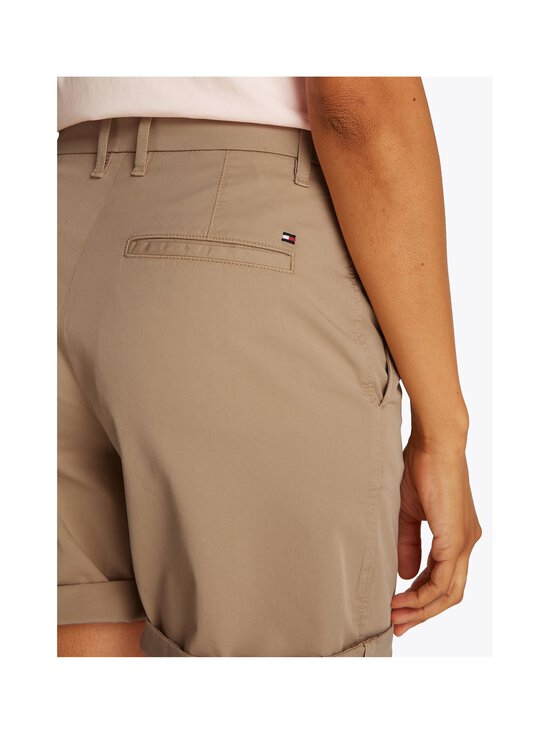 Tommy Hilfiger Curve - Lühikesed püksid Blend Chino - AEG BEIGE - photo 6 Tommy Hilfiger Curve - Lühikesed püksid Blend Chino - AEG BEIGE | Stockmann - photo 6