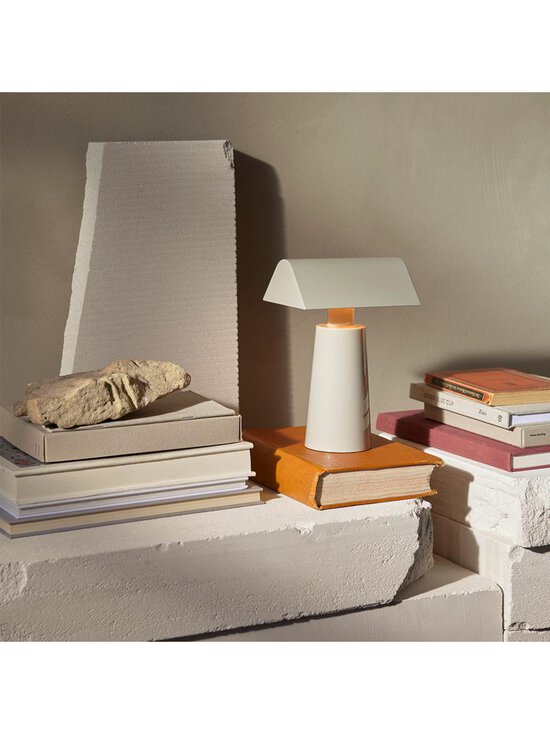 &Tradition - Caret MF1 -pöytävalaisin ladattava silk grey - GREY | Stockmann - photo 6