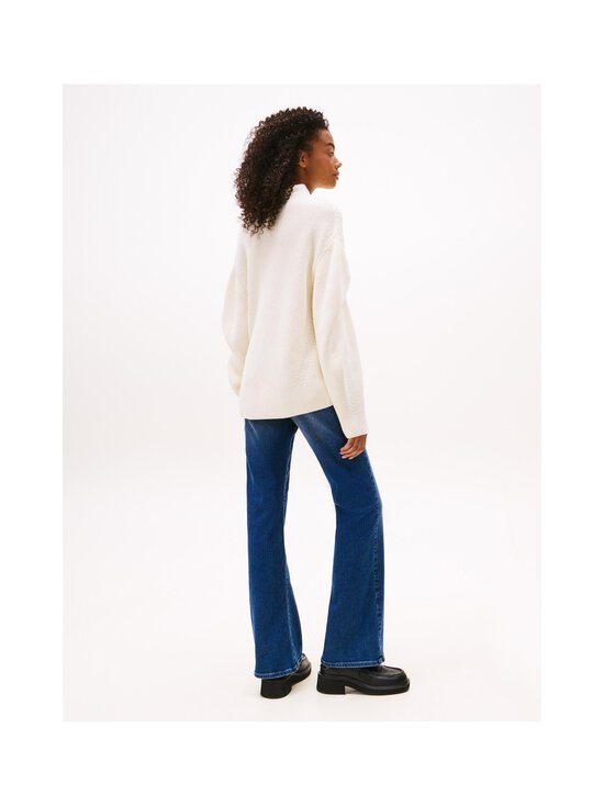 Tommy Jeans - Mockneck Badge -neule - YBH ANCIENT WHITE - photo 3 Tommy Jeans - Mockneck Badge -neule - YBH ANCIENT WHITE | Stockmann - photo 3