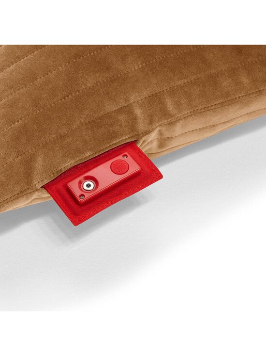 Fatboy - Hotspot Quadro Line Velvet -lämpötyyny - RUSKEA | Stockmann - photo 3