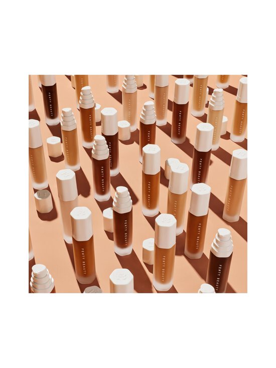 Fenty Beauty - Soft'lit Naturally Luminous Longwear Foundation -meikkivoide - 410 | Stockmann - photo 7