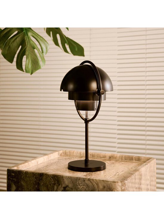Gubi - Multi-Lite Portable -pöytävalaisin ladattava musta messinki - BLACK | Stockmann - photo 5
