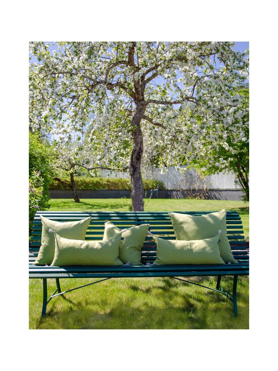 Himla - Sunshine-pellavatyynynpäällinen - GREENERY - photo 3 Himla - Sunshine-pellavatyynynpäällinen - GREENERY | Stockmann - photo 3