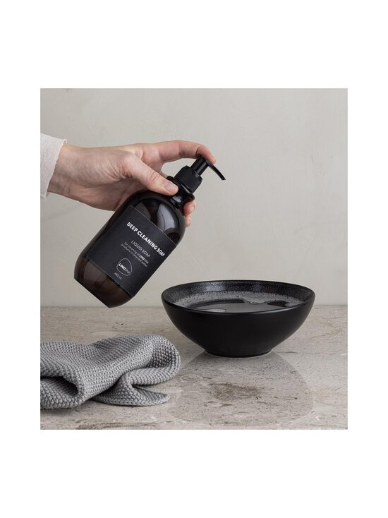 Lind DNA - Vedelseep nahktoodetele Deep Cleaning Soap 480 ml - BLACK - photo 2 Lind DNA - Vedelseep nahktoodetele Deep Cleaning Soap 480 ml - BLACK | Stockmann - photo 2