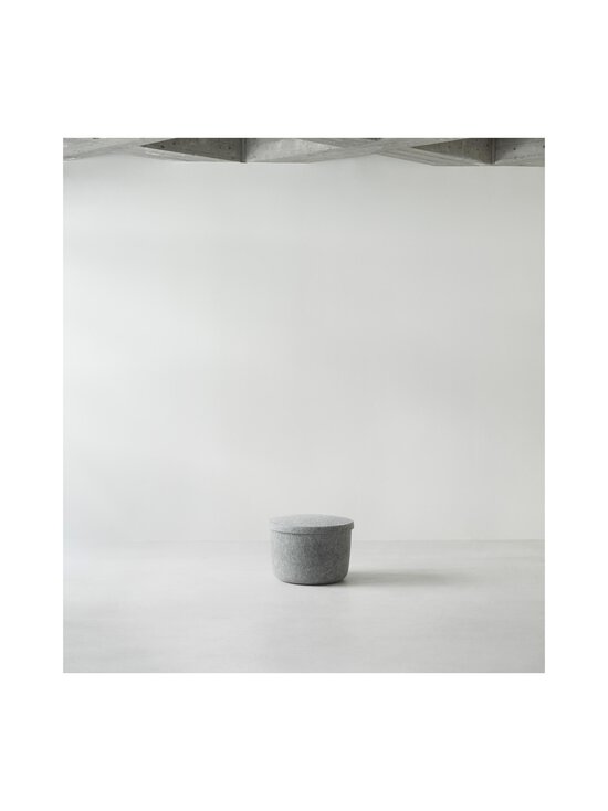 Normann Copenhagen - Hide Storage Pouf Small -säilytysjakkara Ø52,5 cm - GREY | Stockmann - photo 5