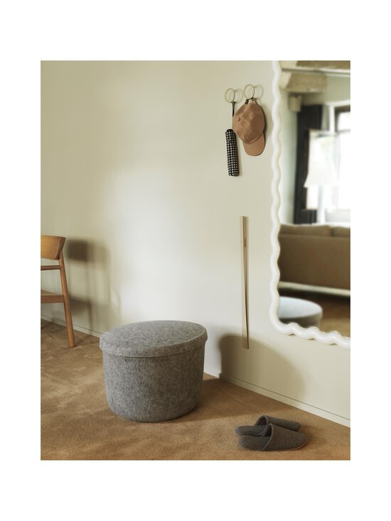 Normann Copenhagen - Hide Storage Pouf Small -säilytysjakkara Ø52,5 cm - GREY | Stockmann - photo 6
