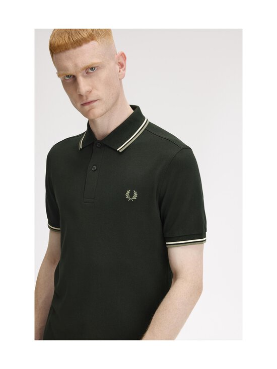 Fred Perry - Twin Tipped Slim Fit -pikeepaita - Y65 NGHGRN/LECR/OLMN - photo 5 Fred Perry - Twin Tipped Slim Fit -pikeepaita - Y65 NGHGRN/LECR/OLMN | Stockmann - photo 5