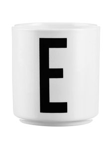 Design Letters - Letter mug, E - VALKOINEN/MUSTA | Stockmann