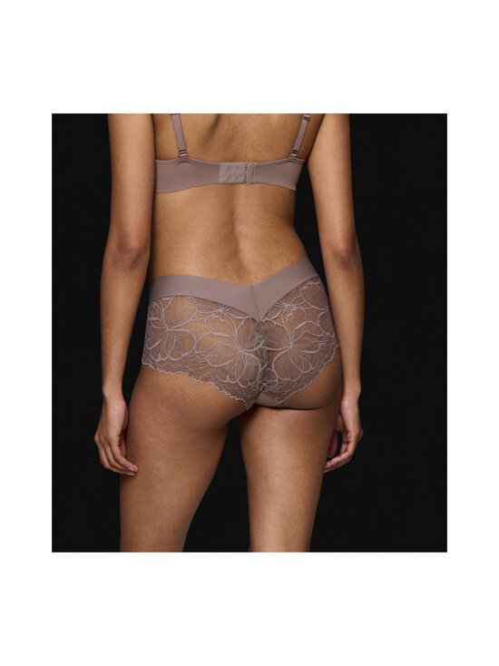 Triumph - Body Make-Up Illusion Lace Shorty - alushousut - 3091 PIGEON GREY - photo 6 Triumph - Body Make-Up Illusion Lace Shorty - alushousut - 3091 PIGEON GREY | Stockmann - photo 6