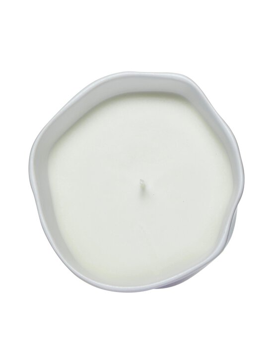Design by Stockmann - Zabaglione aromatizētā svece dāvanu kastītē 450 g - WHITE MATT GLAZE - photo 3 Design by Stockmann - Zabaglione aromatizētā svece dāvanu kastītē 450 g - WHITE MATT GLAZE | Stockmann - photo 3