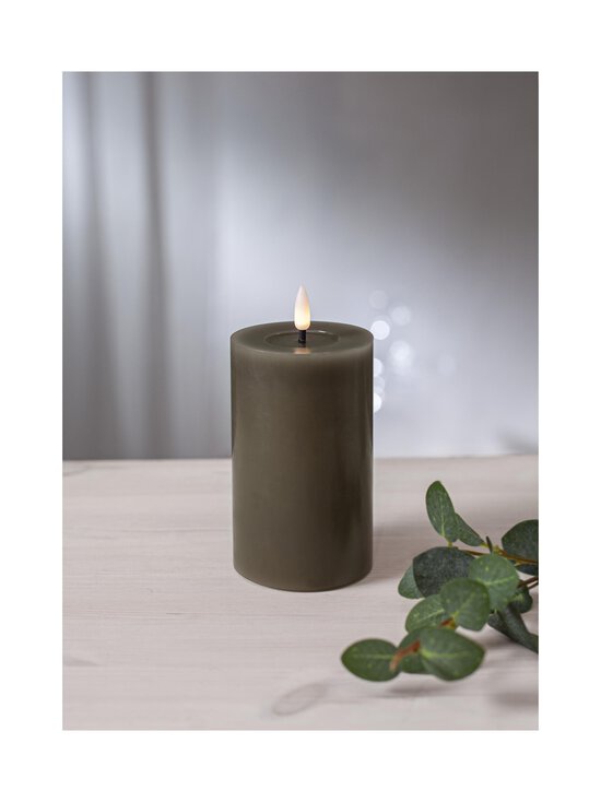 Star Trading - Flamme Flow LED svece 7,5 x 7,5 x 15 cm - RUSKEA - photo 2 Star Trading - Flamme Flow LED svece 7,5 x 7,5 x 15 cm - RUSKEA | Stockmann - photo 2