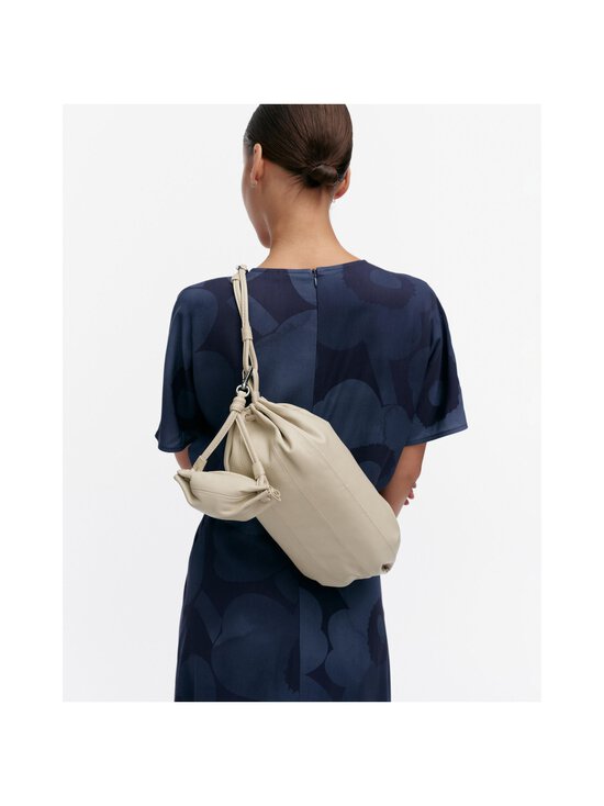 Marimekko - Karla Pocket -pussukka/laukkukoriste - 808 LIGHT BEIGE - photo 2 Marimekko - Karla Pocket -pussukka/laukkukoriste - 808 LIGHT BEIGE | Stockmann - photo 2