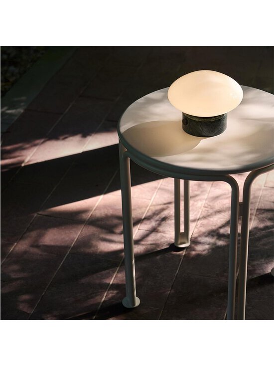 &Tradition - Mist AP21 -pöytävalaisin ladattava valkoinen / Verde Guatemala -marmori - WHITE | Stockmann - photo 11