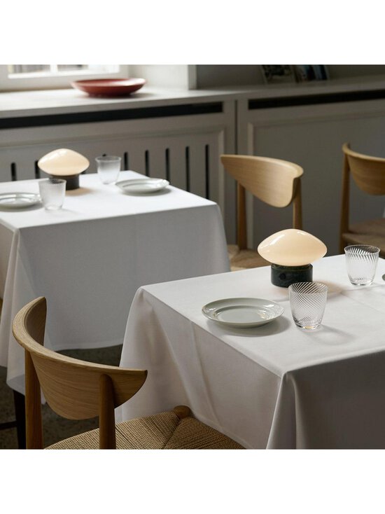 &Tradition - Mist AP21 -pöytävalaisin ladattava valkoinen / Verde Guatemala -marmori - WHITE | Stockmann - photo 6