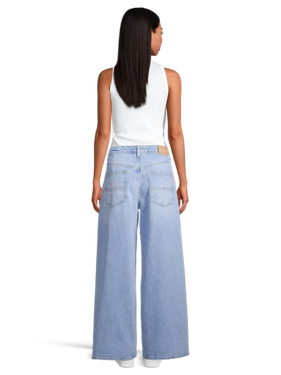 Tommy Jeans - Charlie Medium Rise Loose Wide džinsi - 1AB DENIM LIGHT - photo 4 Tommy Jeans - Charlie Medium Rise Loose Wide džinsi - 1AB DENIM LIGHT | Stockmann - photo 4