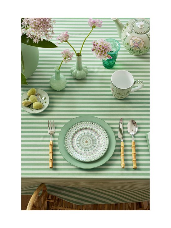 PIP Studio - Lily & Lotus Moon Delight -posliinilautanen 17 cm - LIGHT GREEN - photo 3 PIP Studio - Lily & Lotus Moon Delight -posliinilautanen 17 cm - LIGHT GREEN | Stockmann - photo 3