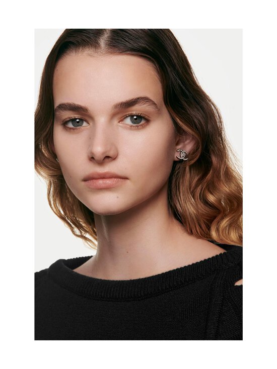 CHANEL - LES BEIGES WATERFRESH COMPLEXION TOUCH Even Illuminate Hydrate - B20 | Stockmann - photo 3