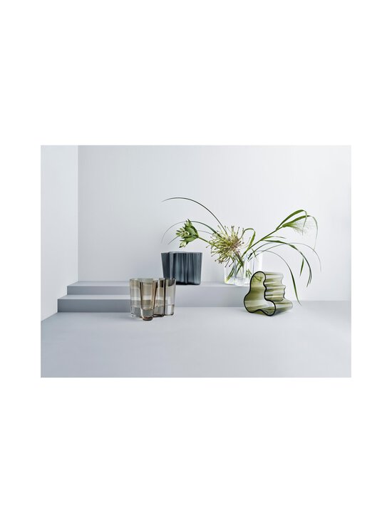 Iittala - Aalto vase 160 mm - TUMMANHARMAA - photo 2 Iittala - Aalto vase 160 mm - TUMMANHARMAA | Stockmann - photo 2