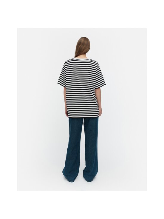 Marimekko - Tasaraita Unisex Kioski T-krekls - 068 WHITE, BLACK - photo 2 Marimekko - Tasaraita Unisex Kioski T-krekls - 068 WHITE, BLACK | Stockmann - photo 2