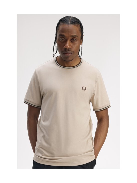 Fred Perry - Twin Tipped krekls - 50A WARM OAT/COURT GREEN/BURNT TOBACCO | Stockmann - photo 5