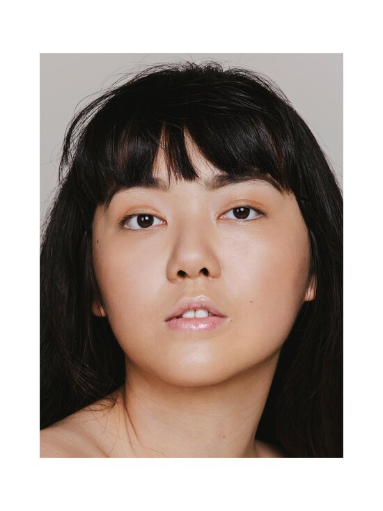 Madara - Skin Equal Foundation -meikkivoide 30 ml - 40 SAND - photo 2 Madara - Skin Equal Foundation -meikkivoide 30 ml - 40 SAND | Stockmann - photo 2