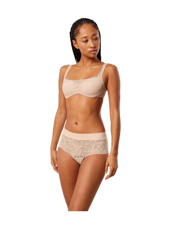 Triumph - aluspüksid Body Make-Up Illusion Lace Shorty - 00NZ NUDE BEIGE - photo 4 Triumph - aluspüksid Body Make-Up Illusion Lace Shorty - 00NZ NUDE BEIGE | Stockmann - photo 4