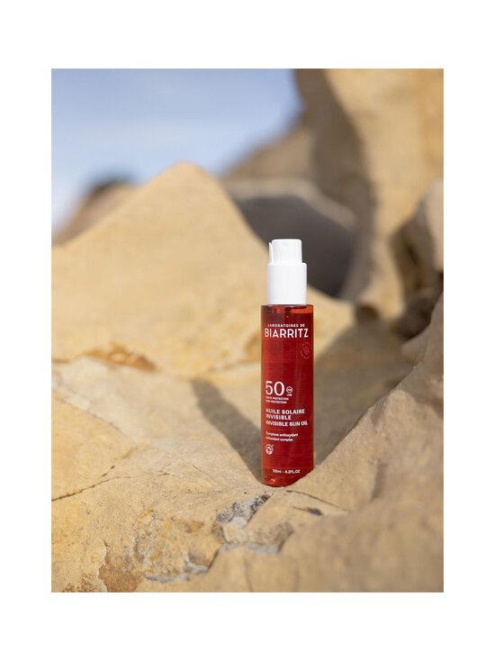 Laboratoires de Biarritz - Invisible Sun Oil SPF50 -aurinkosuojaöljy - NOCOL - photo 2 Laboratoires de Biarritz - Invisible Sun Oil SPF50 -aurinkosuojaöljy - NOCOL | Stockmann - photo 2