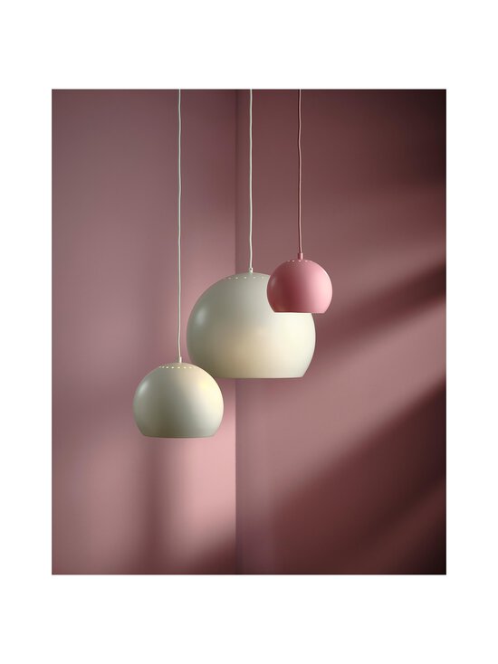 Frandsen - Ball- riippuvalaisin Ø 40 cm - MATT WHITE - photo 2 Frandsen - Ball- riippuvalaisin Ø 40 cm - MATT WHITE | Stockmann - photo 2