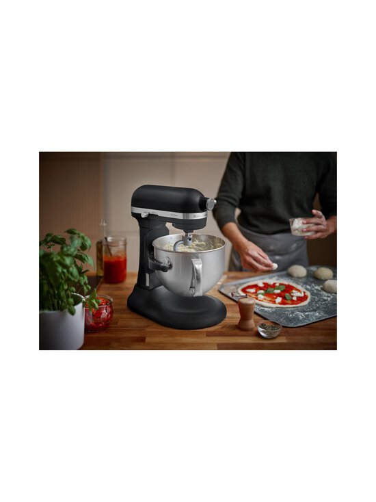 KitchenAid - Artisan- yleiskone nostettavalla kulholla 5,6 l - BLACK MATTE - photo 10 KitchenAid - Artisan- yleiskone nostettavalla kulholla 5,6 l - BLACK MATTE | Stockmann - photo 10