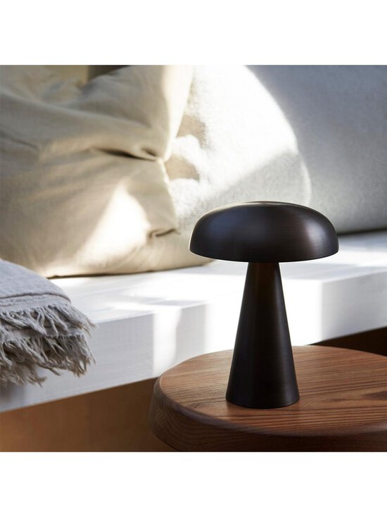 &Tradition - Como SC53 -pöytävalaisin - MUSTA - photo 3 &Tradition - Como SC53 -pöytävalaisin - MUSTA | Stockmann - photo 3