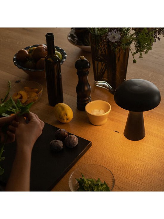 &Tradition - Como SC53 -pöytävalaisin - MUSTA - photo 5 &Tradition - Como SC53 -pöytävalaisin - MUSTA | Stockmann - photo 5